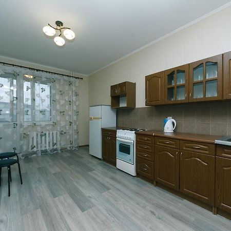 Ахматовой 45 Apartment Киев Екстериор снимка